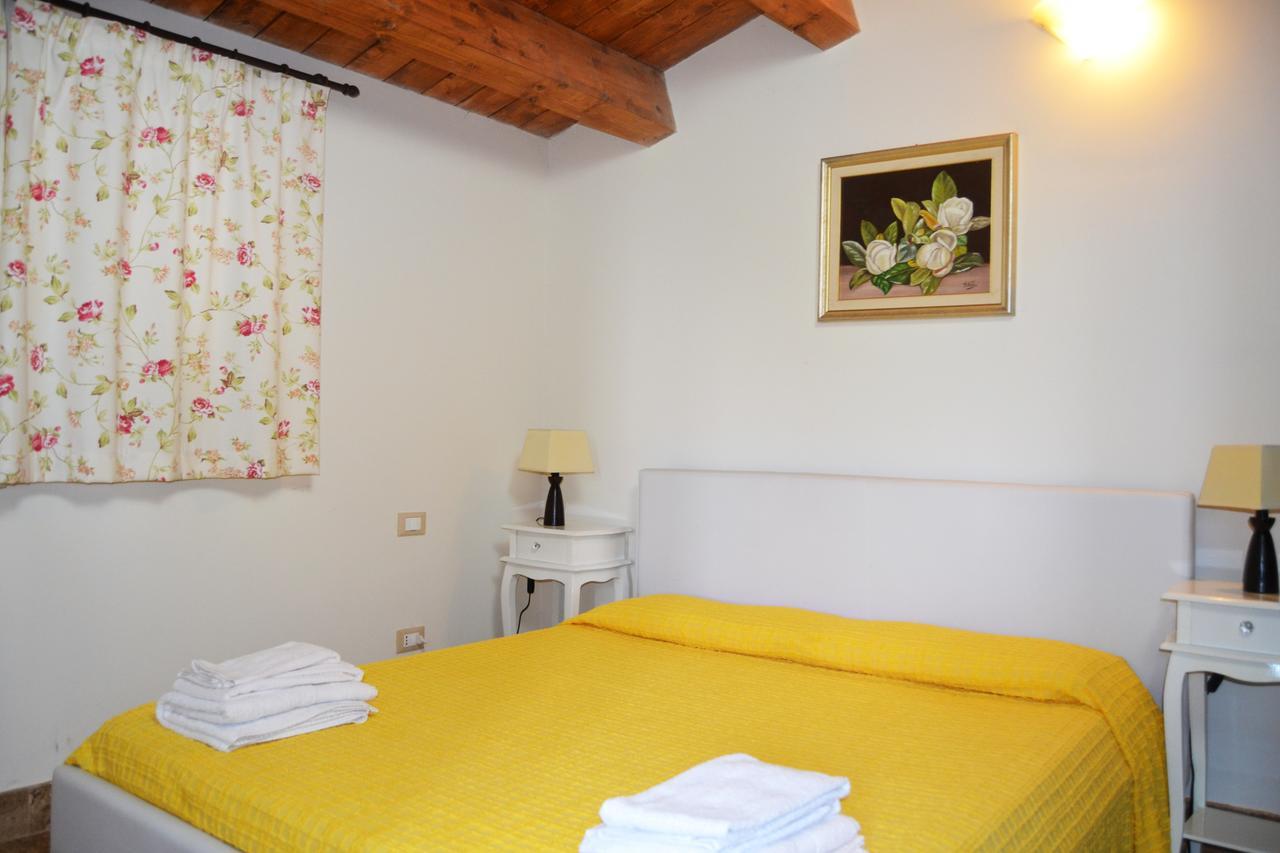 Hôtel Tenuta Gran Paradiso à Palombara Sabina Extérieur photo