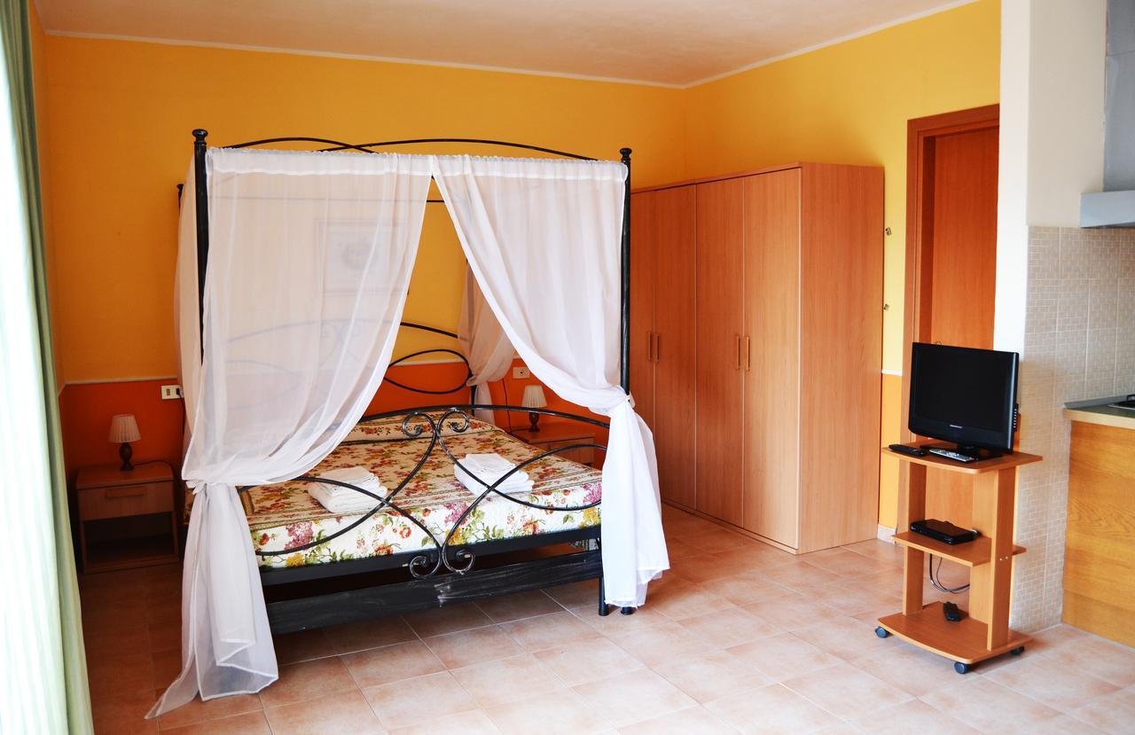 Hôtel Tenuta Gran Paradiso à Palombara Sabina Extérieur photo